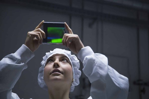 How Is Holographic Storage Shaping the Future of Data Centers?